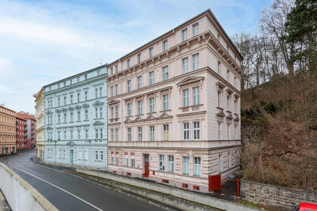 Promenade View Apartment Karlovy Vary Exterior photo