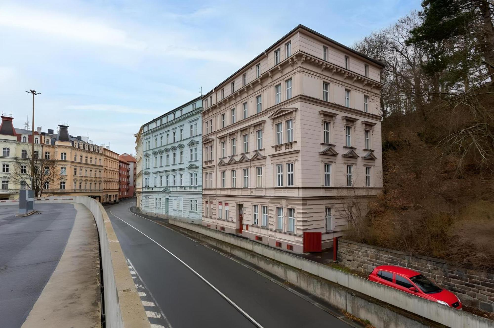 Promenade View Apartment Karlovy Vary Exterior photo