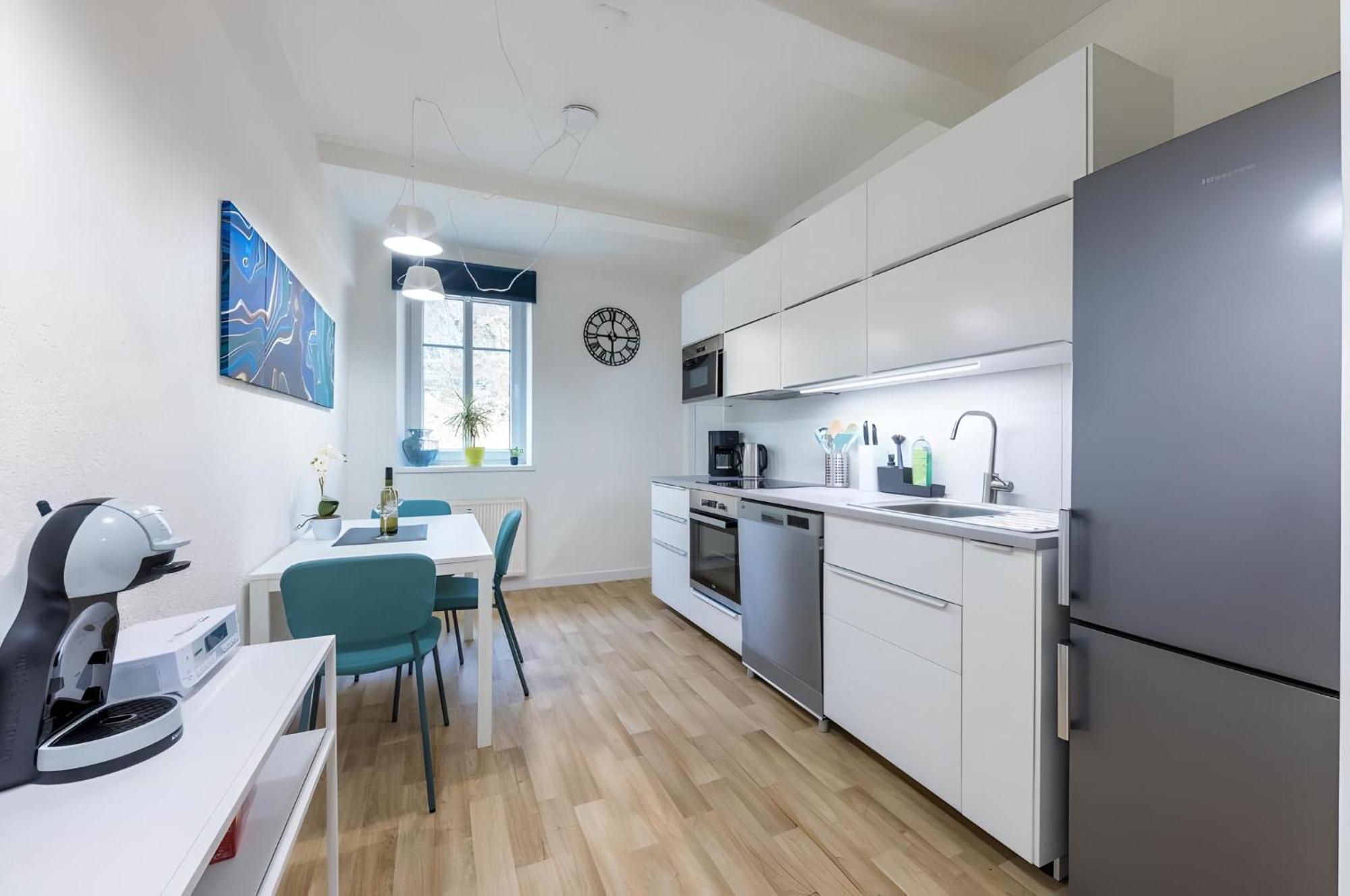 Promenade View Apartment Karlovy Vary Exterior photo
